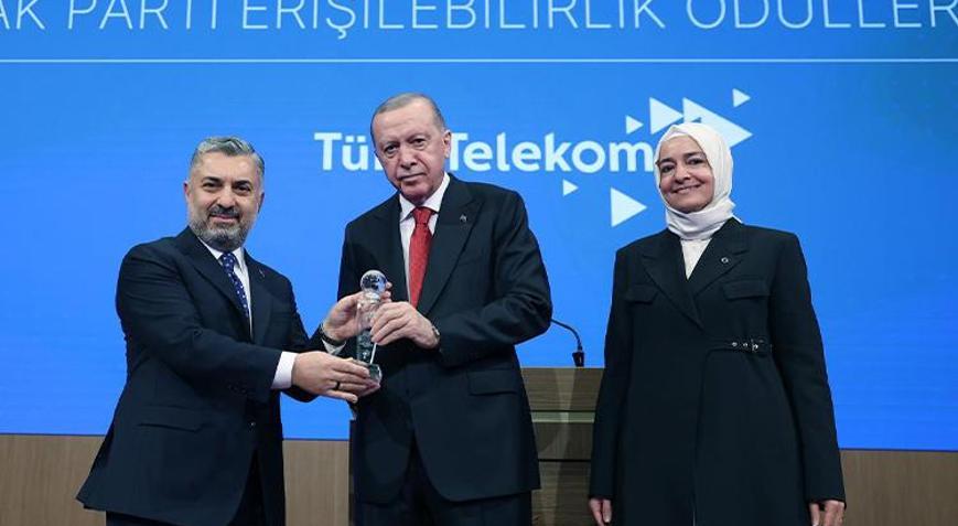 Türk Telekoma Dijital Erişilebilirlik” ödülü