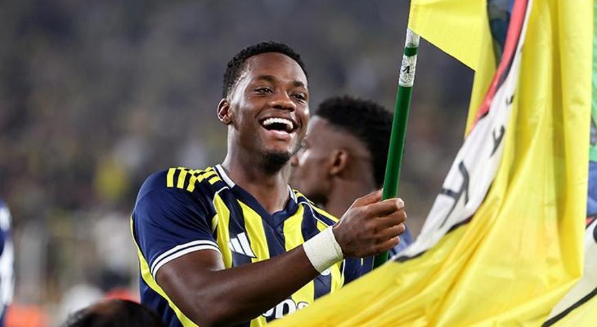 UEFAdan Fenerbahçeli Jhon Durana 2 maç men cezası