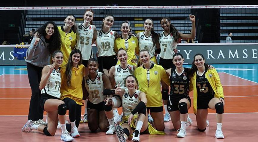 Fenerbahçe öncesi VakıfBank ligde hata yapmadı