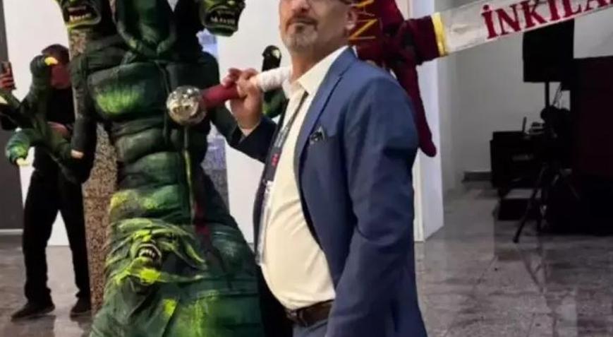 İstanbuldaki bir fuarda dini değerleri hedef alan 2 zanlı tutuklandı