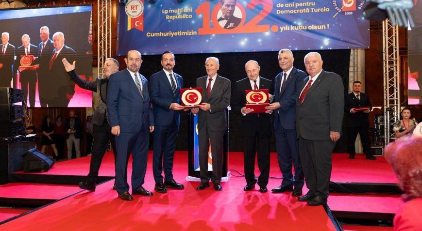 Ticaret Bakanı Ömer Bolat, Romanyada STK temsilcileriyle bir araya geldi