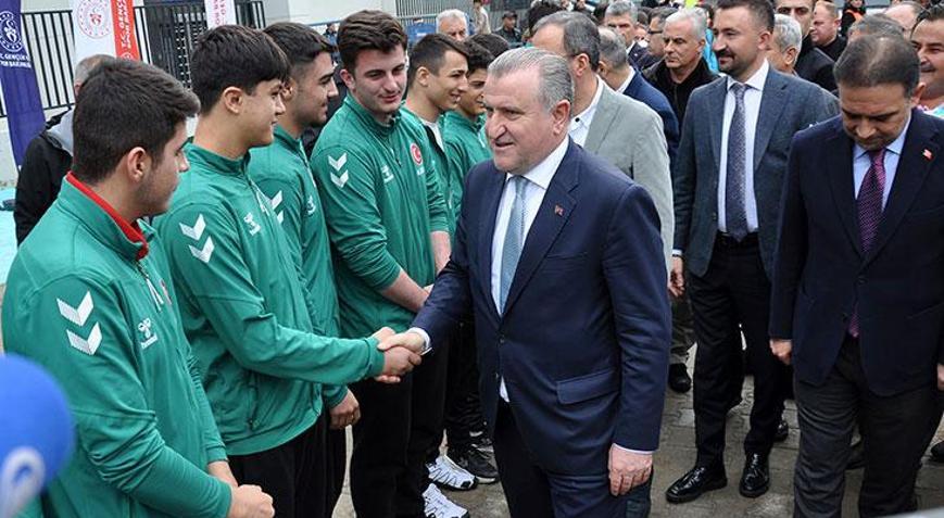 Gençlik ve Spor Bakanı Osman Aşkın Bak: Dünya Kupasına gitmeyi hedefliyoruz