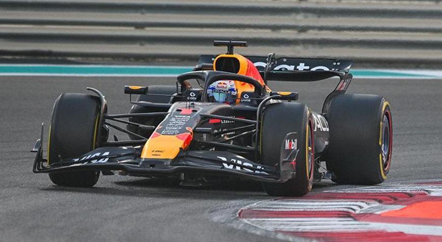 Formula 1de sezonun son pole pozisyonu Max Verstappenin