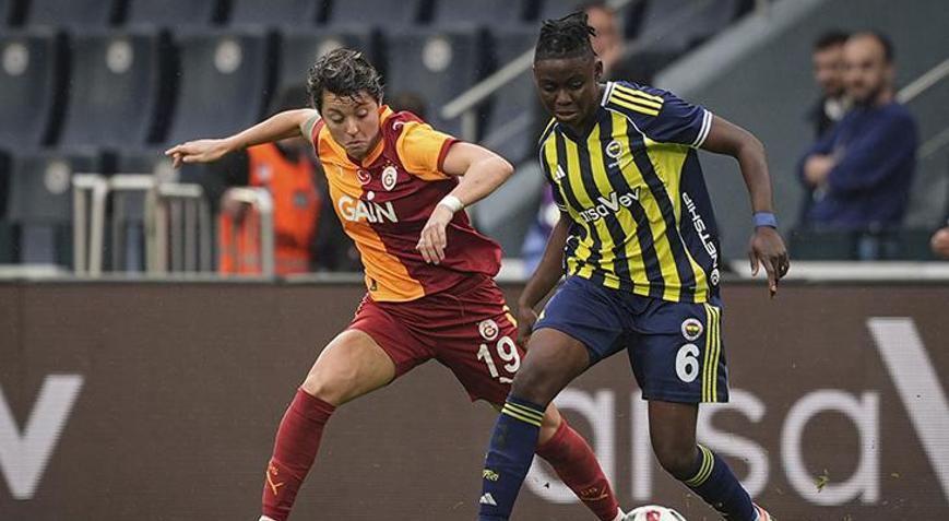 Fenerbahçe, Kadıköyde Galatasarayı mağlup etti Liderliği aldı