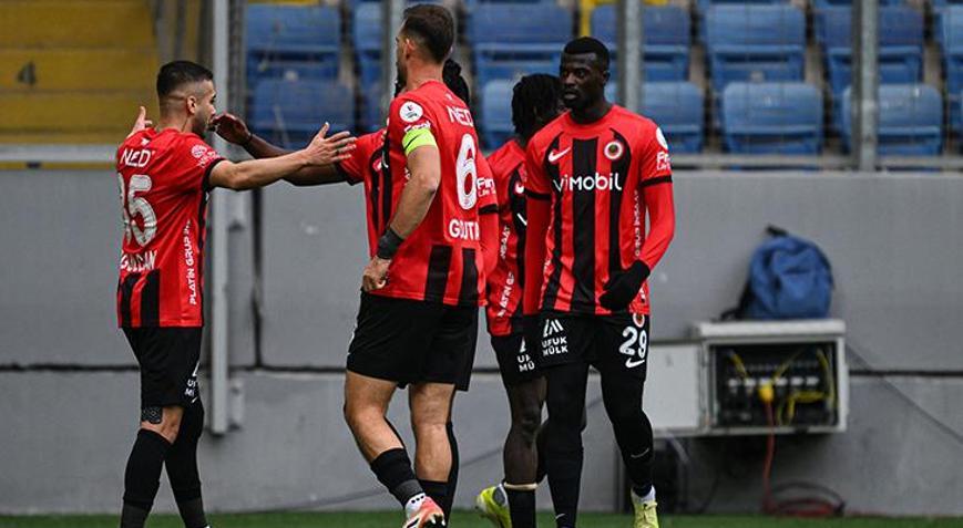 Süper Ligde Gençlerbirliği, Fatih Karagümrükü 3-0 mağlup etti