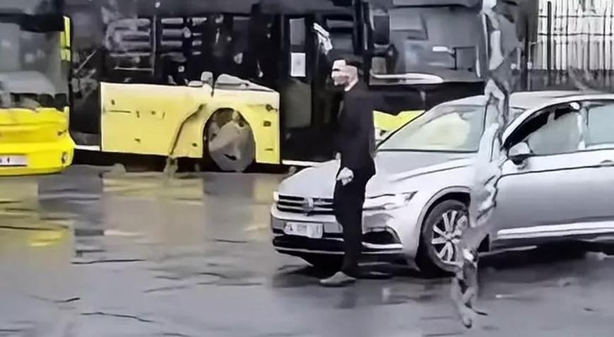 Şişli’de İETT durağında havaya ateş açan şüpheli yakalandı