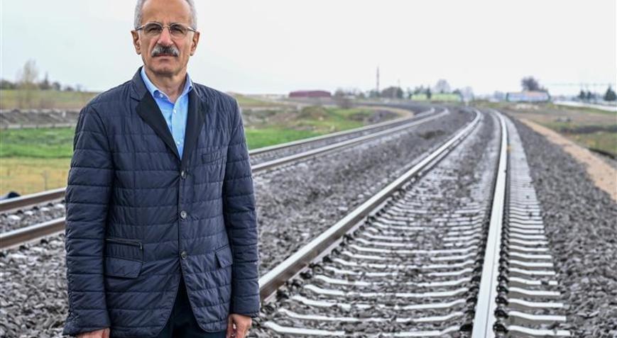 Sınırdaki 350 kilometrelik demiryolu hattı hayata dönüyor