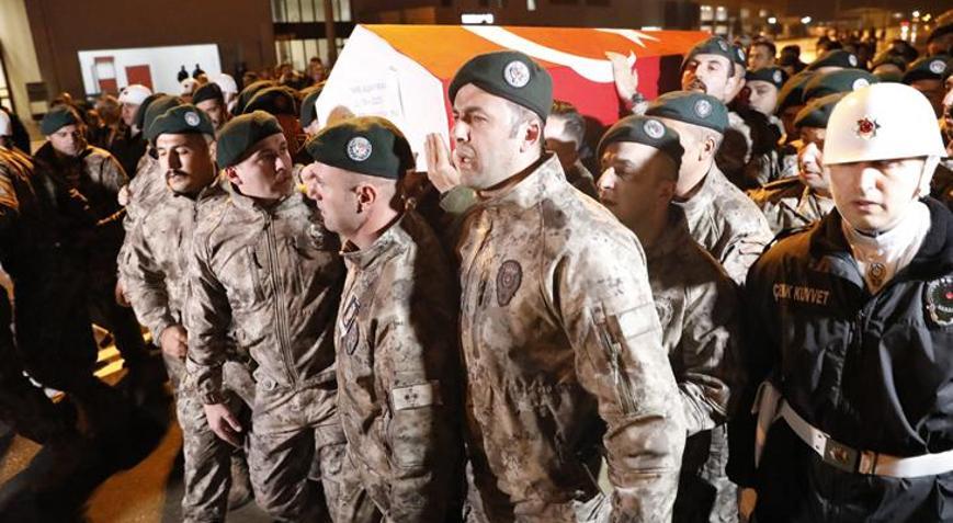 Şehit polis memuru Emre Albayrakın naaşı Samsuna getirildi