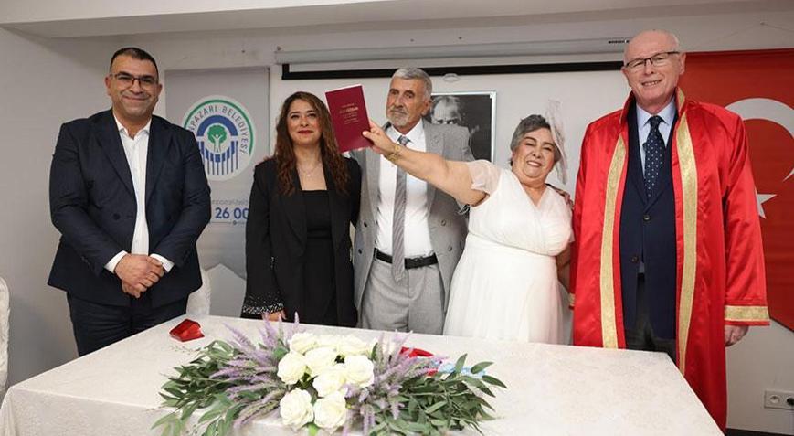 Biri 67 diğeri 72 yaşında Yaşlı Bakım Merkezi’nde tanışıp evlendiler