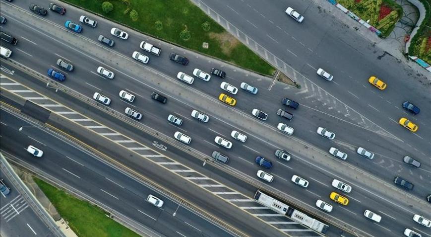 Türkiyede taşıtlar 5 yılda 1,7 trilyon kilometre yol katetti