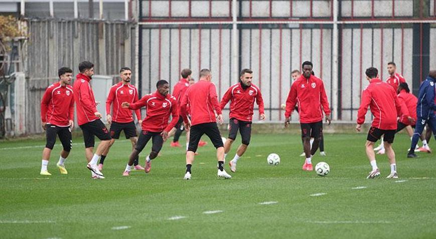 Samsunsporda AEK maçı hazırlıkları sona erdi