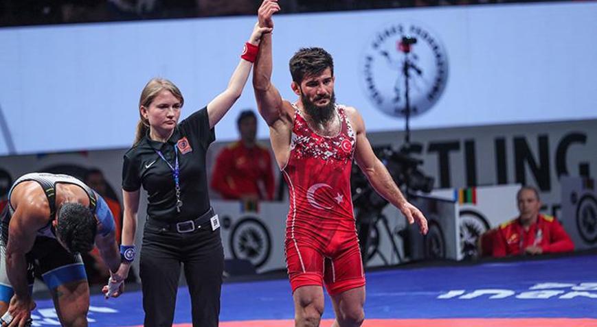 Milli güreşçi Soner Demirtaş kariyerini sonlandırdı
