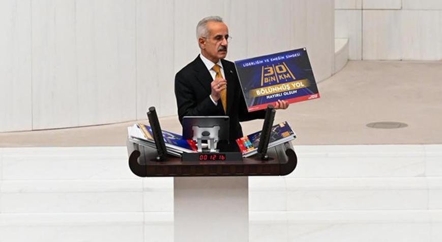 Bölünmüş yol ağı 30 bin 14 kilometreye ulaştı