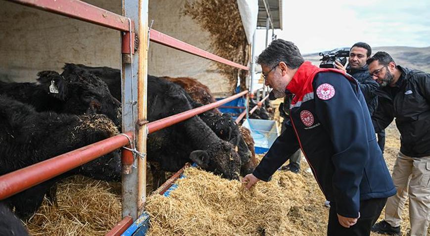 Bakan Yumaklı: Kırmızı et üretimi konusunda çok ciddi potansiyelimiz var