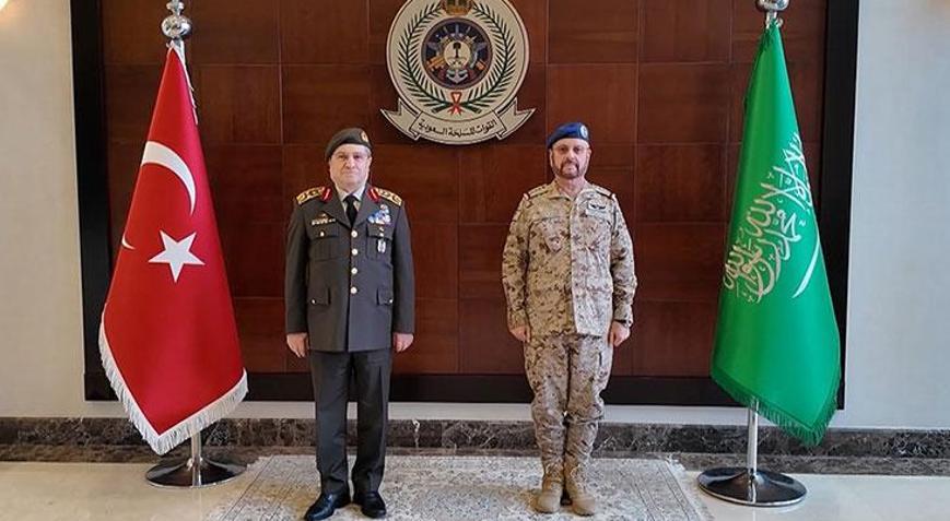 Genelkurmay Başkanı Orgeneral Bayraktaroğlu, Suudi Arabistanlı mevkidaşı Orgeneral Al-Ruwaili ile görüştü