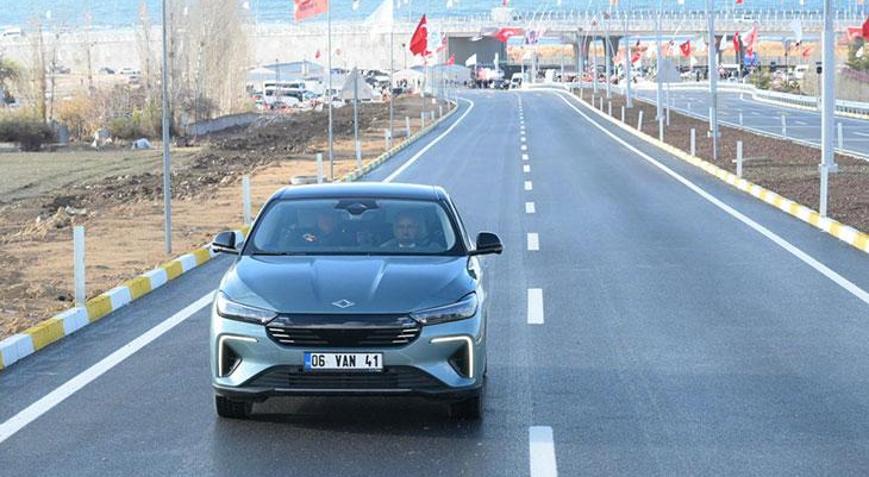 Bakan Uraloğlu açılış töreninde konuştu: 75 dakika olan yol süresi 25 dakikaya düşüyor