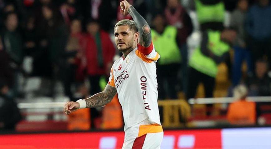Galatasarayda Mauro Icardi rekora ortak oldu Efsane oyuncuyu yakaladı