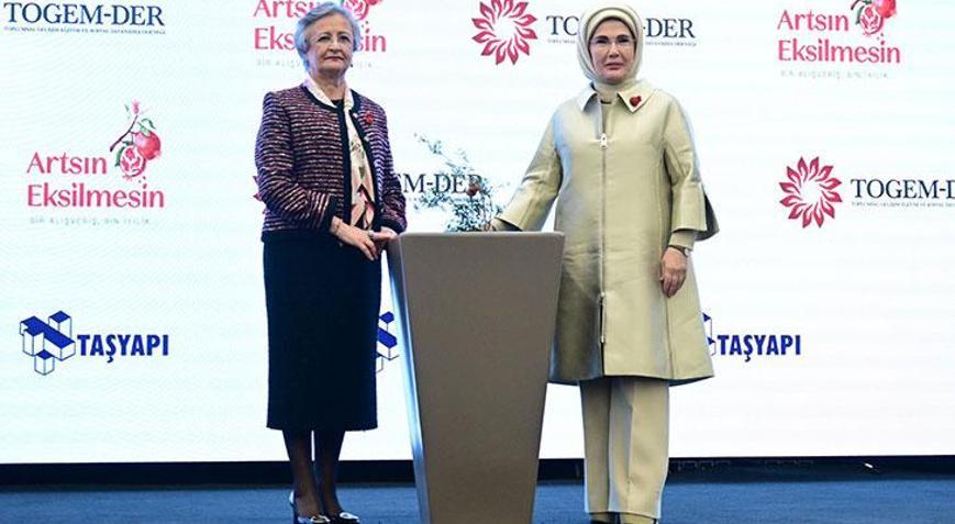 Emine Erdoğan, TOGEM-DERin Artsın Eksilmesin Dönüşüm Pazarının açılışına katıldı