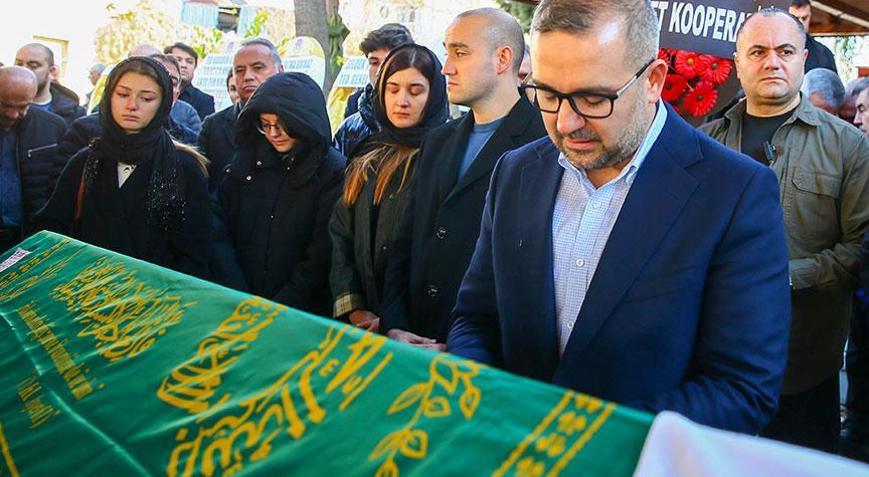 TCMB Başkanı Fatih Karahan’ın annesi Uşakta toprağa verildi