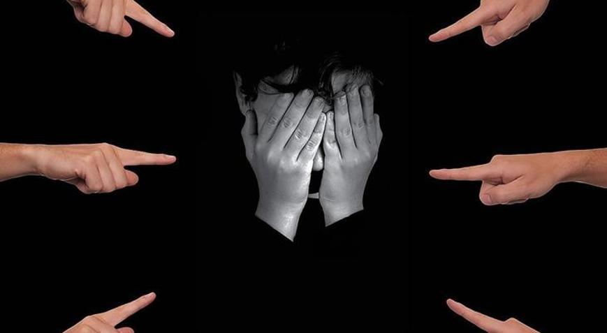 Akran zorbalığına karşı yardım hattı