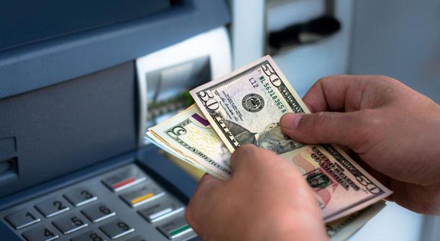 Piyasada 50 dolar korkusu Banka ve döviz büroları hala kabul etmiyor: Nedeni belli oldu