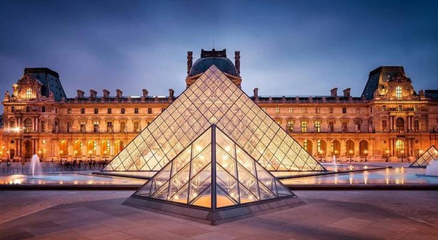 Soygun skandalıyla sarsılan Louvre Müzesi tamamen kapanma ile karşı karşıya Çöküşten önceki son kale gibiyiz
