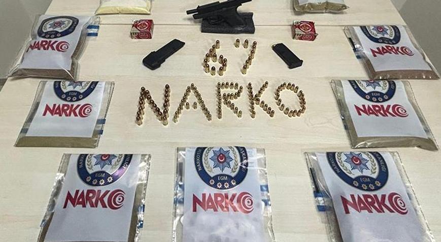 Sevgililer kaçarken yola saçtı, kilolarca uyuşturucu ele geçirildi