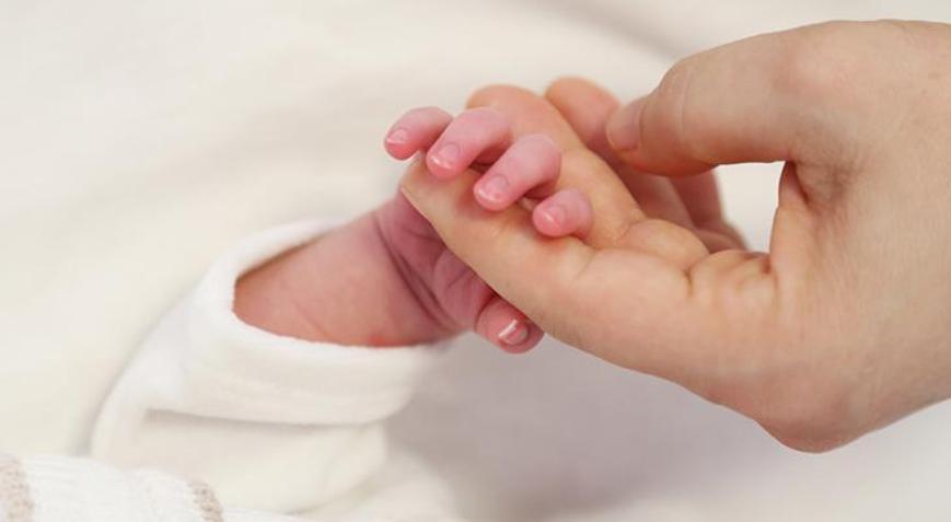 Hükümet düğmeye bastı Ülke genelinde doğumlar ücretsiz olacak