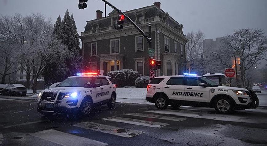 ABDde Brown Üniversitesindeki silahlı saldırının faili aranıyor 2 kişi ölmüş, 9 kişi yaralanmıştı