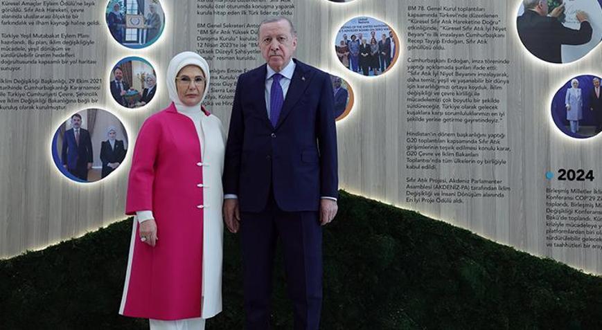 Emine Erdoğan, 16’ncı Büyükelçiler Konferansı kapsamında büyükelçiler ve eşleriyle bir araya geldi