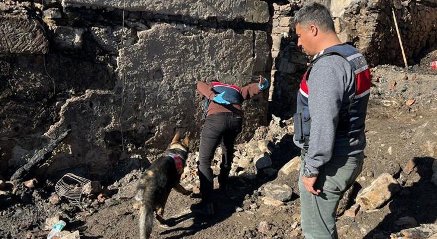 Alevlerden kaçamadı Görme engelli yaşlı kadının cansız bedenine ulaşıldı