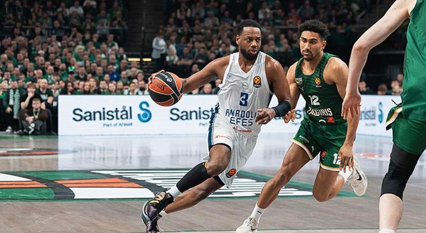 Euroleaguede Anadolu Efes, Zalgris deplasmanında farklı galip