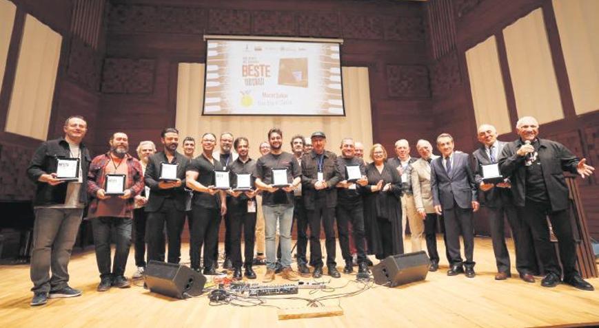 Ödüller sahiplerini buldu