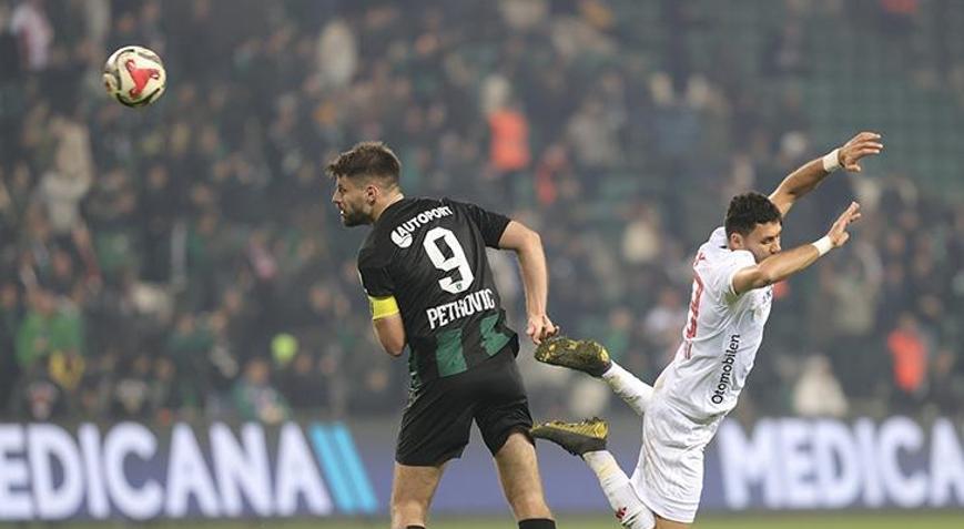 Süper Ligde Kocaelispor, Antalyasporu 2 golle geçti