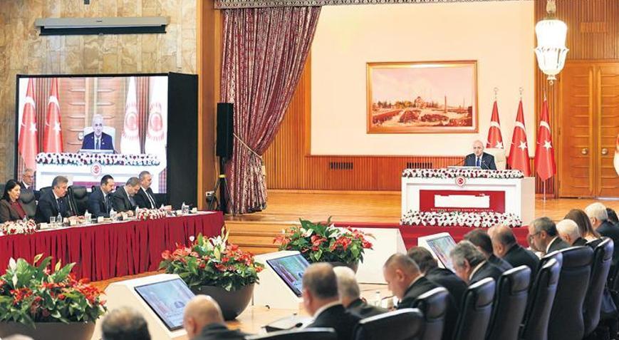 AK Parti, Terörsüz Türkiye raporunu TBMM’ye sundu: ‘10 Mart Mutabakatı yerine getirilmeli’