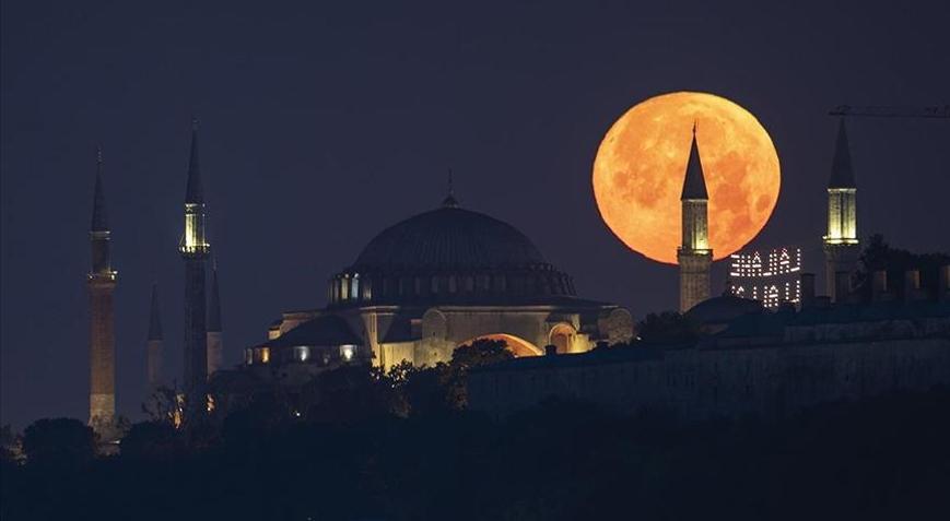 Mukaddes üç aylar yarın başlıyor Regaip Kandili 25 Aralıkta