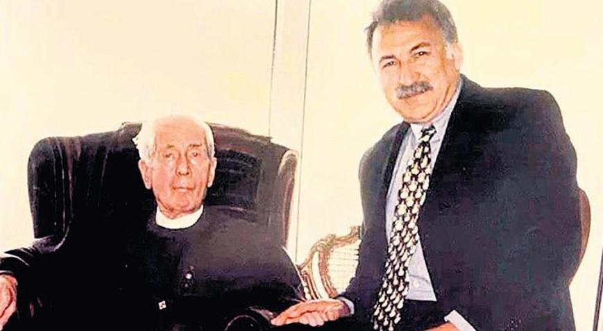 Hocam: Ekrem Akurgal