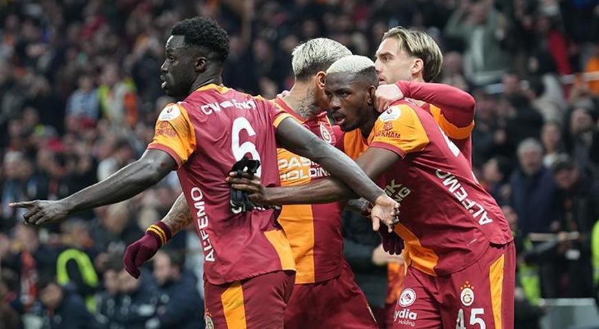 Galatasarayda veda Süper Lig ekibiyle anlaşma yakın, bonservis kararı