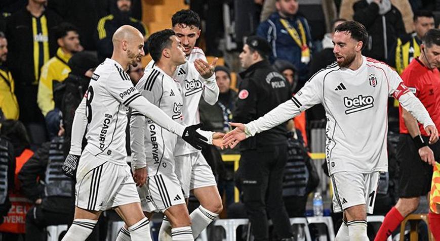Türkiye Kupasında Beşiktaş, Fenerbahçeyi son dakikada mağlup etti