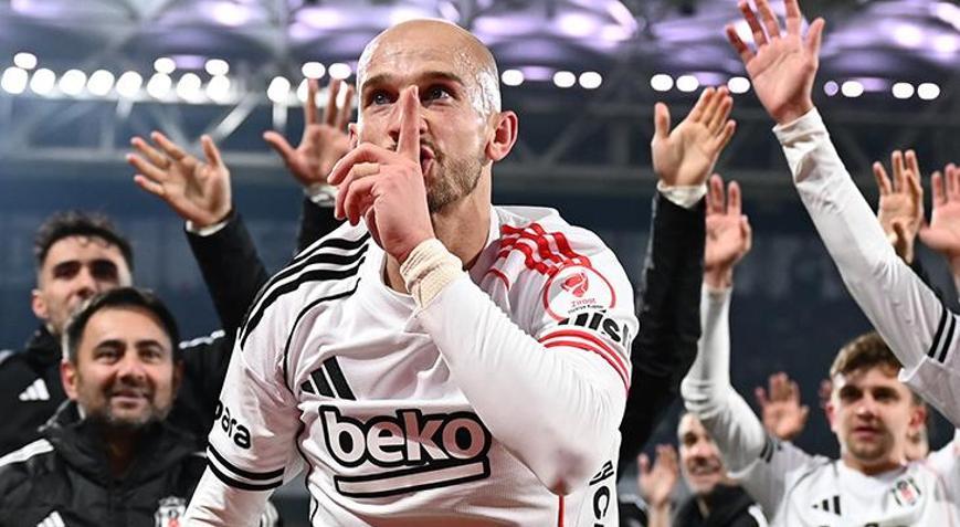 Beşiktaşta derbi galibiyeti havayı değiştirdi Transferde tüm şartlar zorlanacak