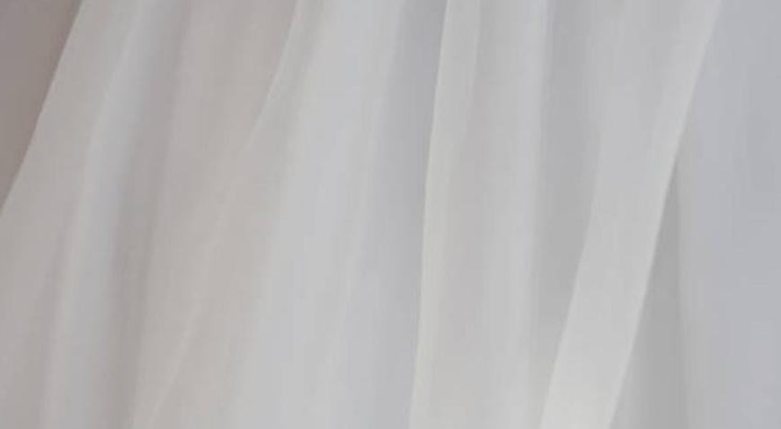 Perdeleri kar beyazı yapan yıkama tekniği Rengini iki ton açıyor