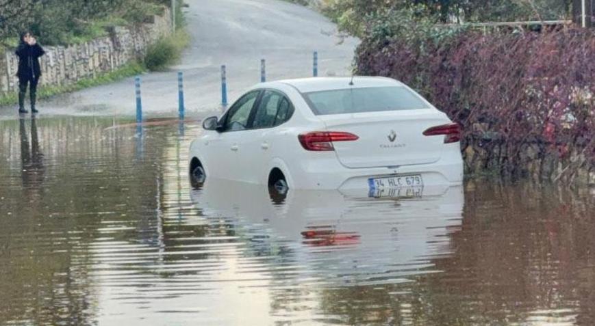 Bodrum’da sel felaketi Sokaklar göl oldu, evler tahliye edildi