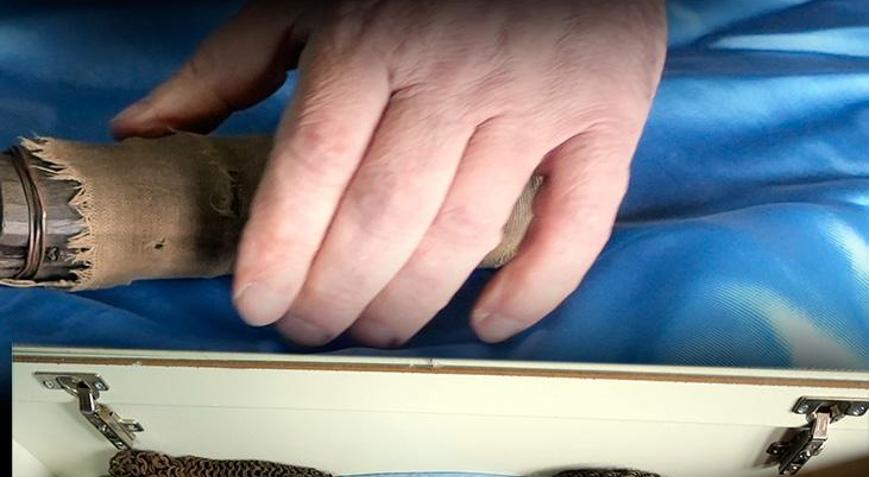 Ruslardan toprağa gömerek sakladılar 700 yıllık emanet sandıktan çıktı: Torundan toruna bırakıldı