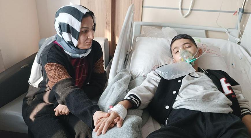 13 yaşındaki Muhammed Eyüp, 52 gündür öksürüyor Uyuyamıyorum, hiçbir şey yiyemiyorum