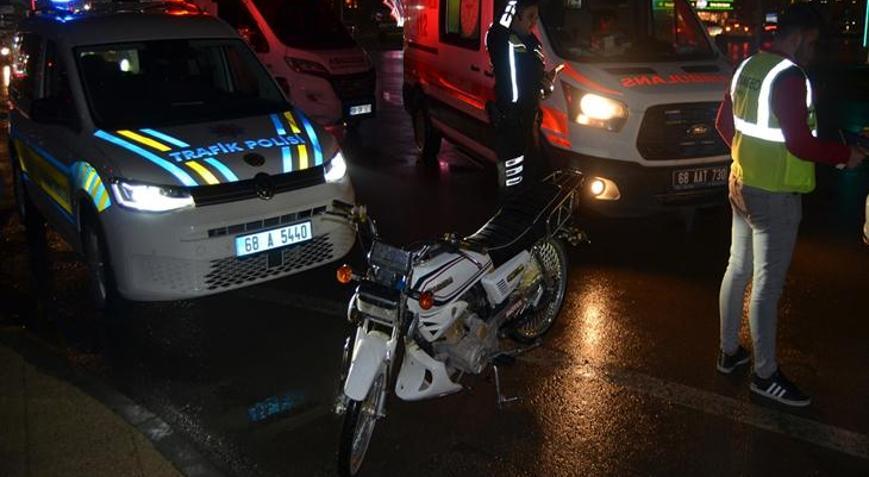 Polisin dur ihtarına uymayan çocuk sürücü, kaçarken kaza yapıp yaralandı