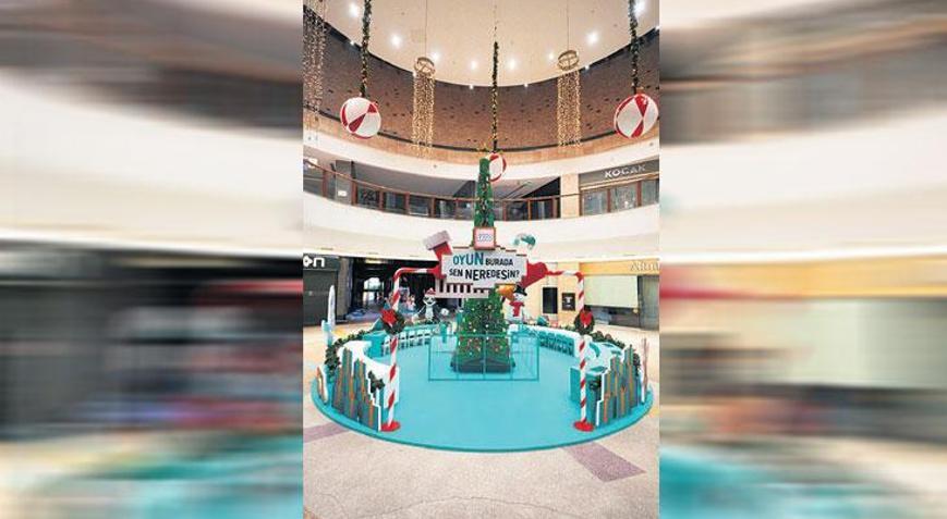 Yılbaşı süsleriyle oyun zamanı