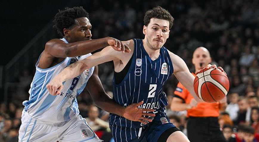 Anadolu Efeste kötü gidişat sürüyor Türk Telekomdan arka arkaya 8. galibiyet