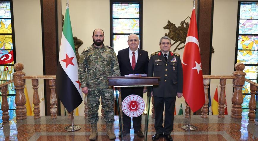 Bakan Güler, Suriye Genelkurmay Başkanı Nasan ile görüştü