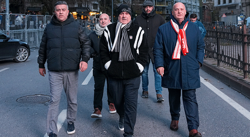 Spor camiası, Filistine destek olmak için Galata Köprüsünde buluştu