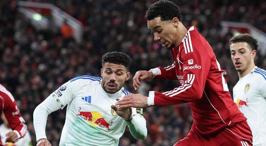 Premier Ligde Liverpool ile Leeds United puanları paylaştı